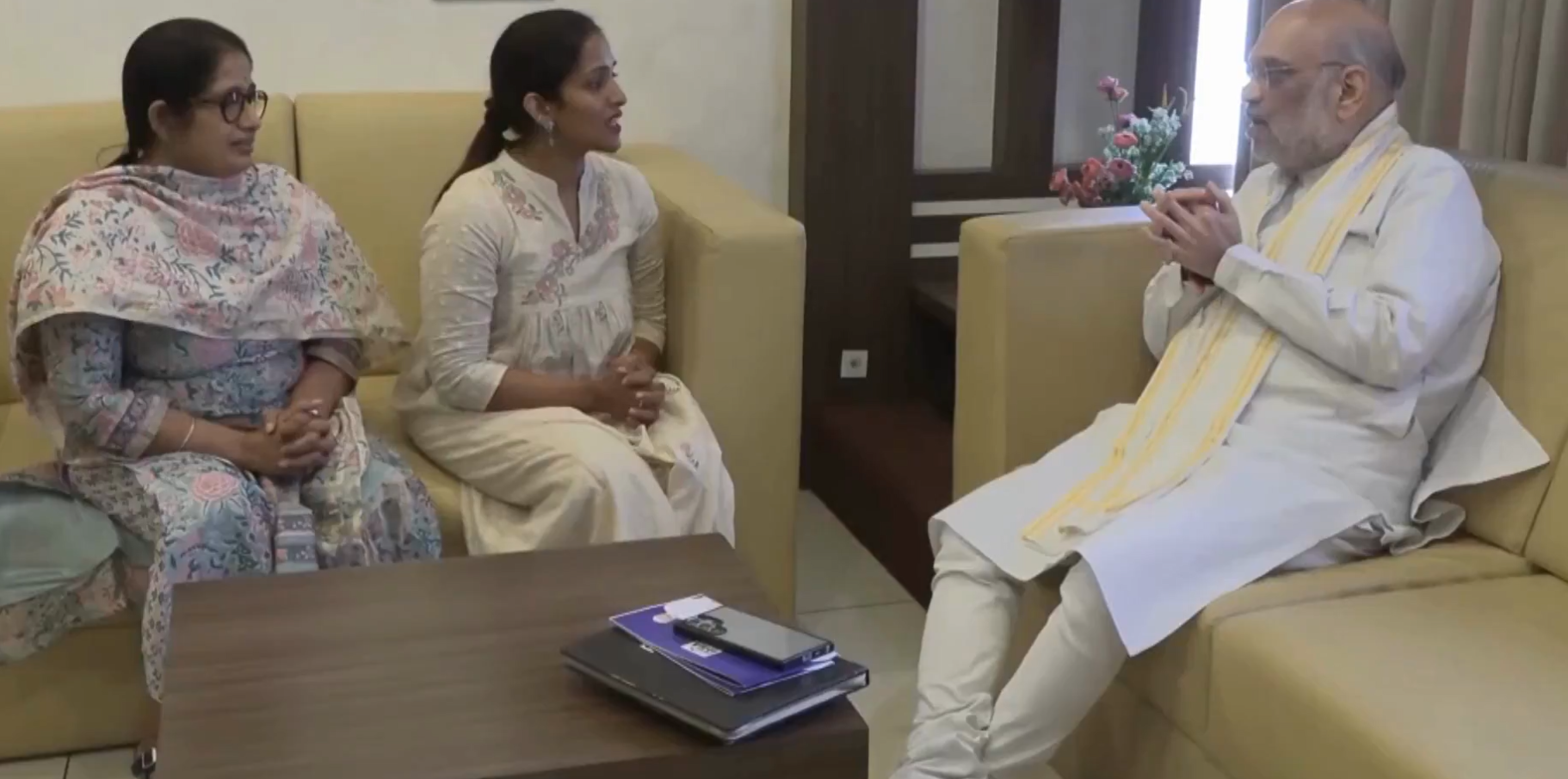 Amit Shah meets family of Kerala man killed in Pahalgam terror attack